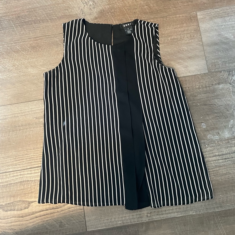 NWOT DKNY Striped Layer Sleeveless Blouse